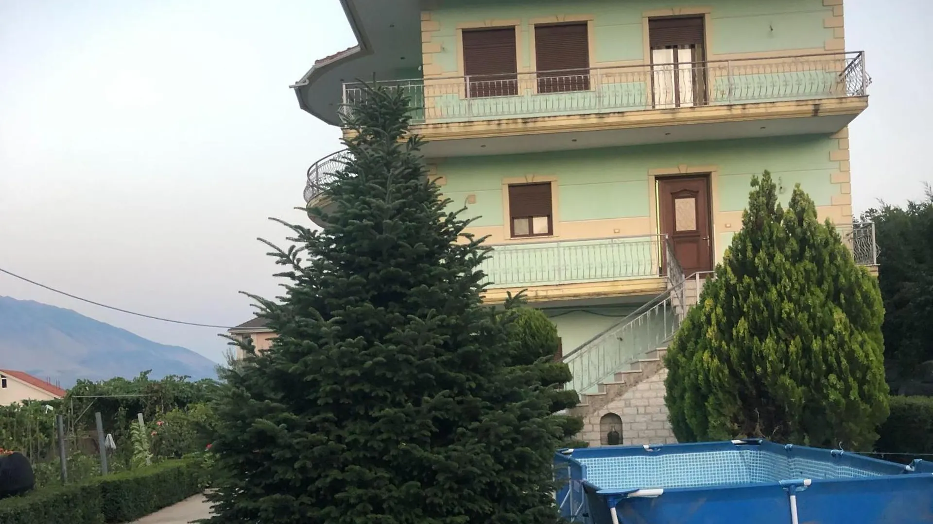Villa Orhan Lazarat Gjirokastër 알바니아